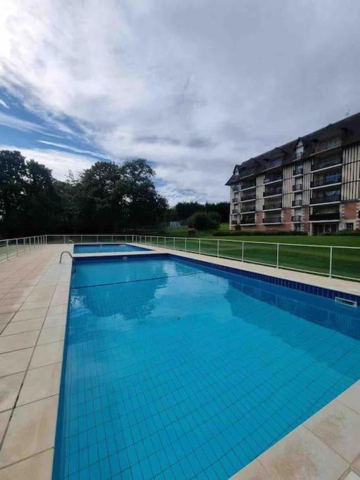 Apartment Calme Proche De La Avec Parking *